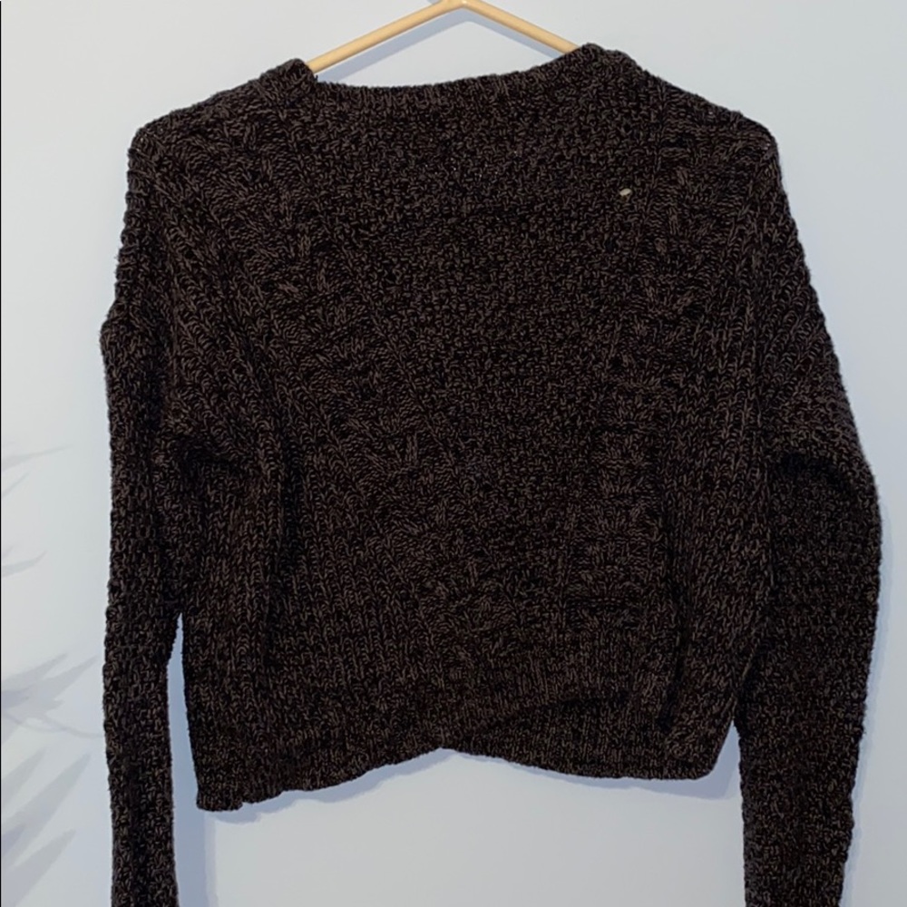 Cropped Sweater - Picture 2 of 3
